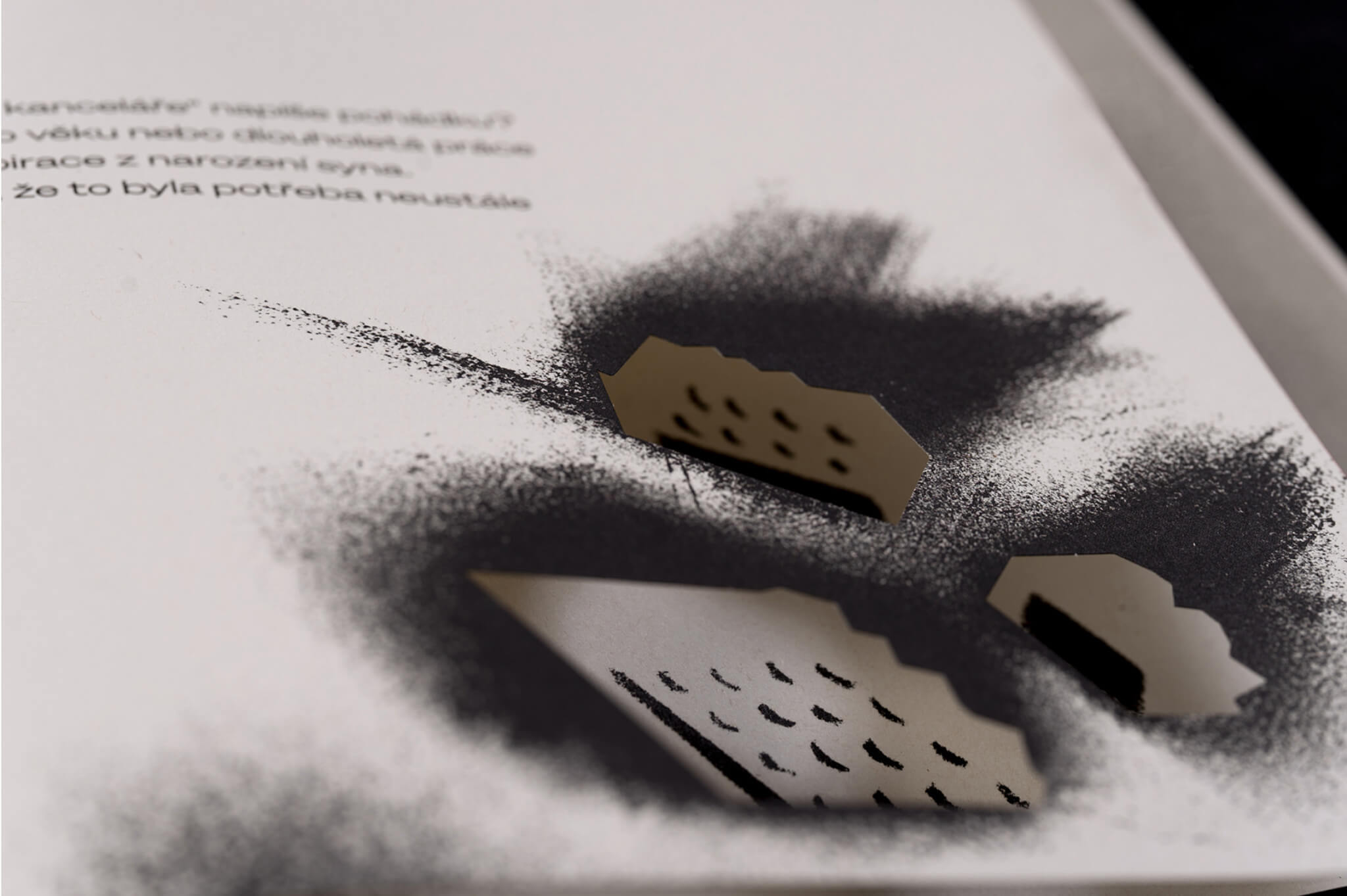 2 detail